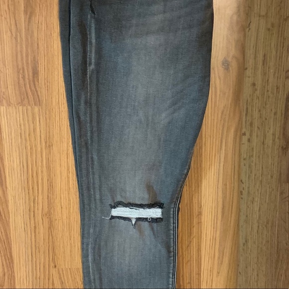 Express Mid Rise Stretch Jeans - Picture 5 of 8